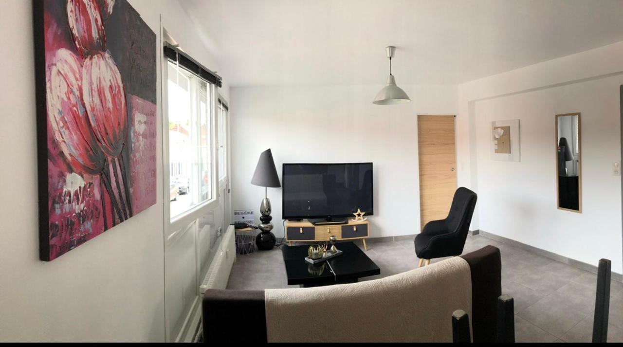 Bel Appartement Cosy Tres Calme Avec Parking Prive Templemars Exteriér fotografie
