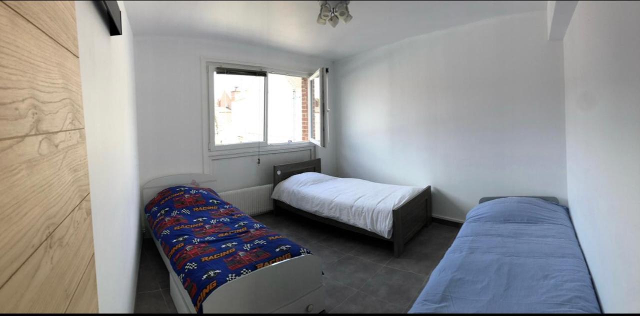 Bel Appartement Cosy Tres Calme Avec Parking Prive Templemars Exteriér fotografie